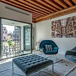 La Loggia Grand Canal