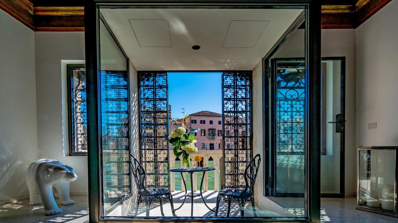 La Loggia Grand Canal Venecia